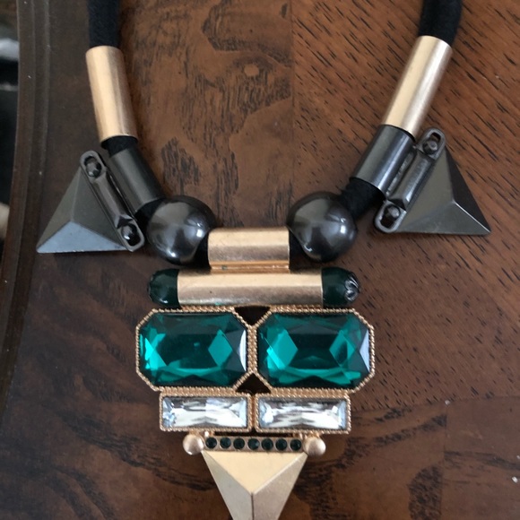 Statement necklace - Picture 2 of 3